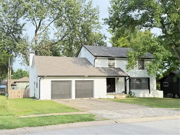12813 Craig Avenue, Grandview, MO 64030