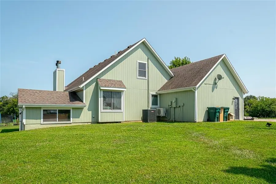 1581 Shawnee Road, Pomona, KS 66076 - #3