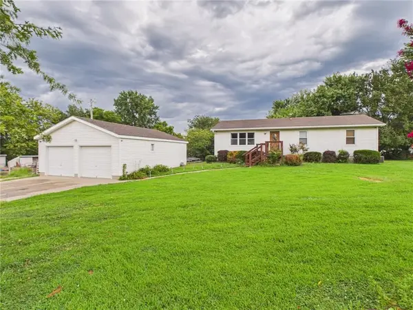 205 NW 21st Road, Warrensburg, MO 64093