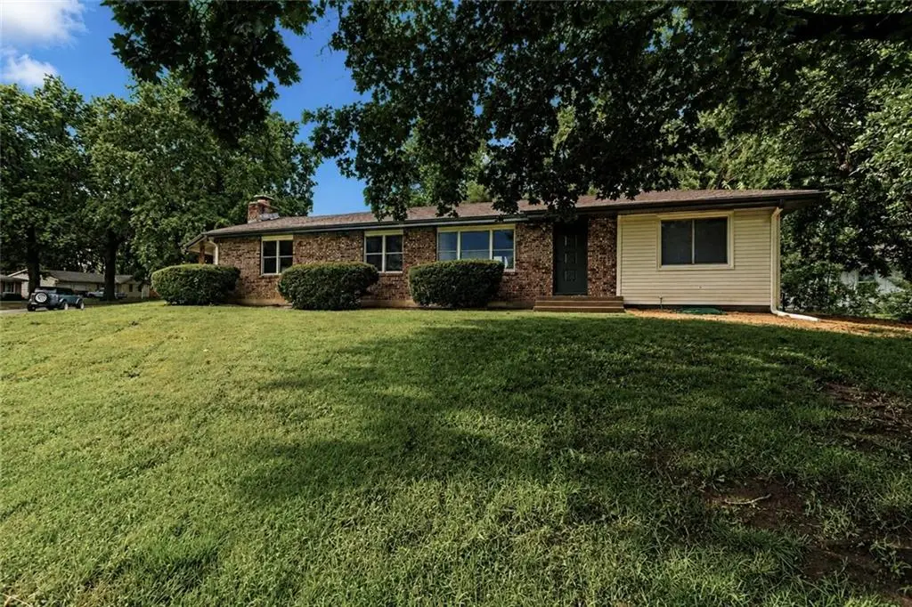 11017 E 75th Street, Raytown, MO 64138 - #1