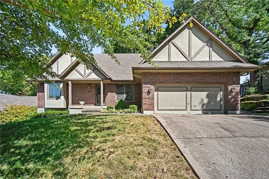 2414 Springcreek Court, Blue Springs, MO 64015 - #2