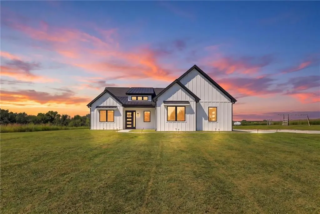5600 SE Us 69 Highway, Lawson, MO 64062 - #1
