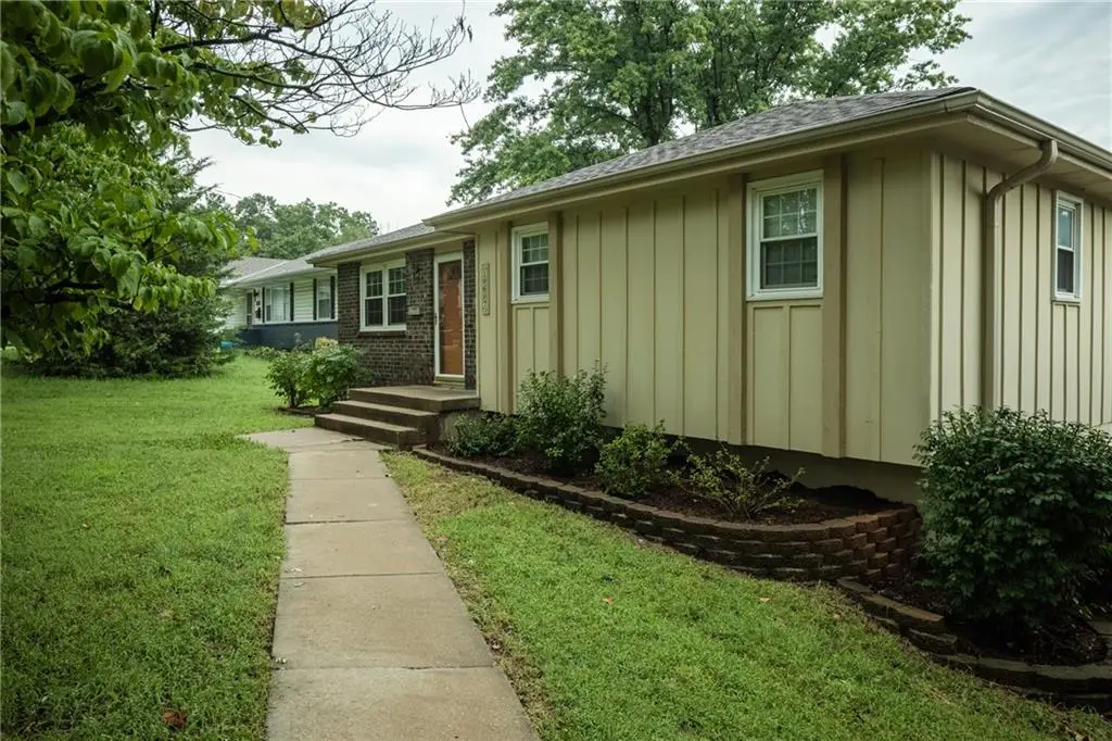 10607 Bellefontaine Avenue, Kansas City, MO 64137 - #1