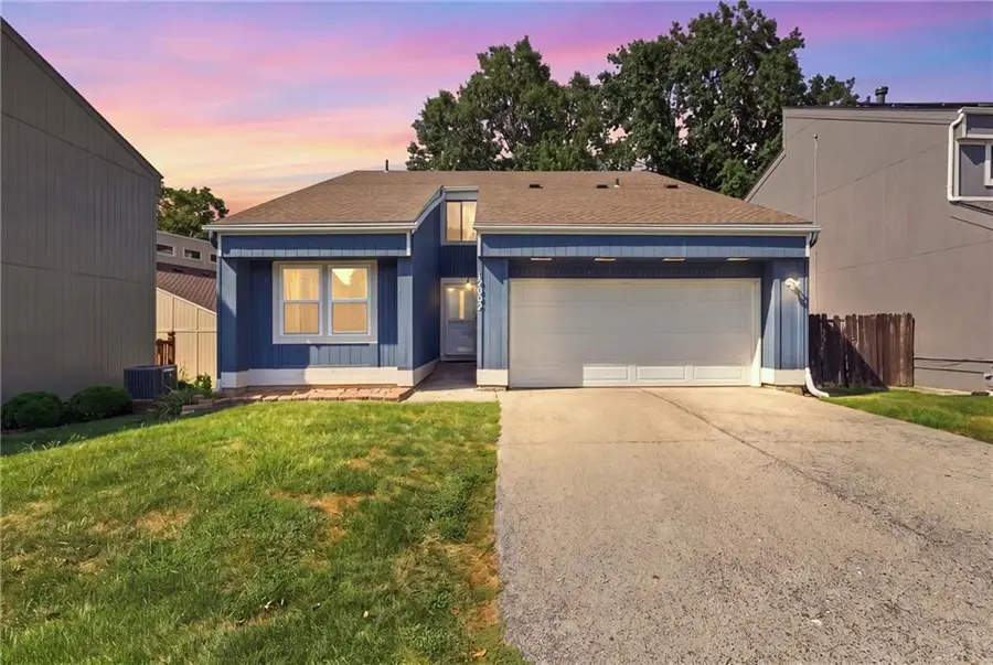 12025 W 66th Street, Shawnee, KS 66216 - #2