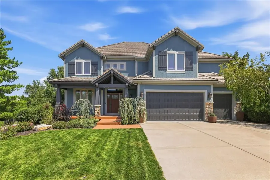 16211 Overbrook Lane, Stilwell, KS 66085 - #2
