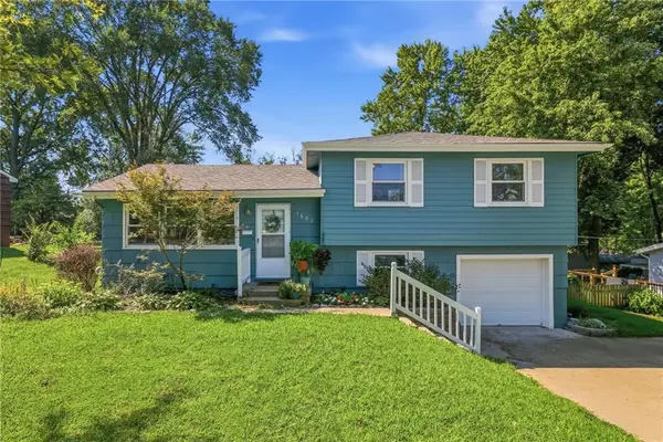 1607 NE 62nd Terrace, Gladstone, MO 64118