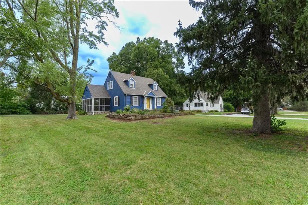 6842 Metcalf Avenue, Overland Park, KS 66204 - #1