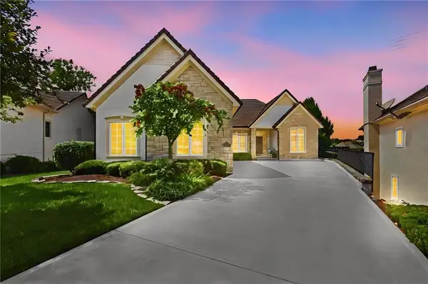 6605 Royal Court, Parkville, MO 64152