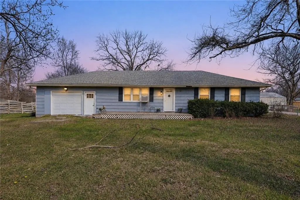 529 N 5 Street, Lacygne, KS 66040 - #1