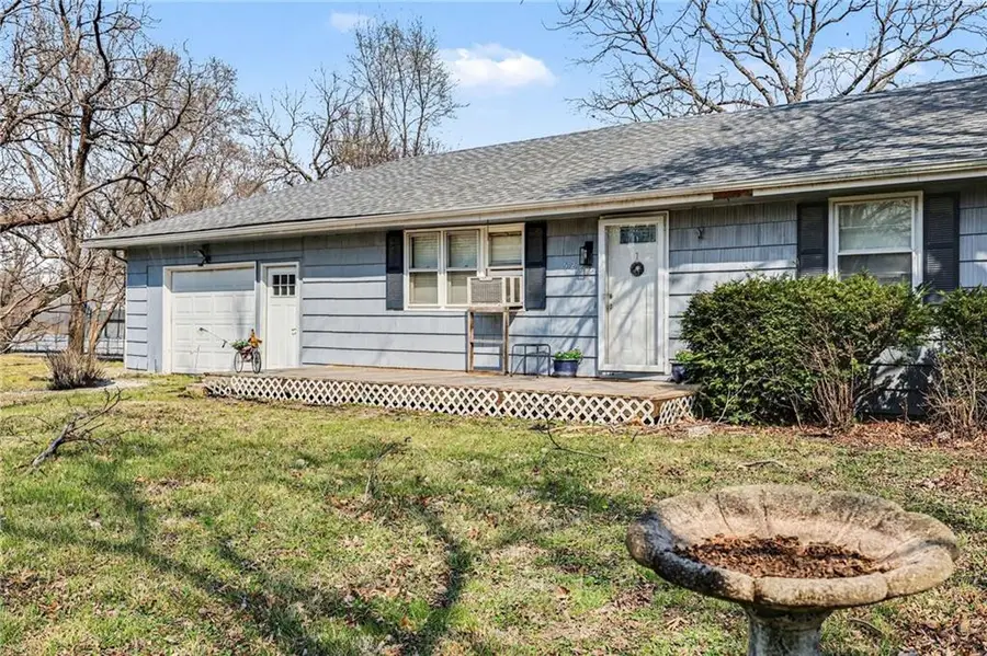 529 N 5 Street, Lacygne, KS 66040 - #3
