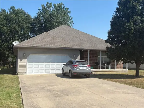 514 Brooklyn Court, Frontenac, KS 66763