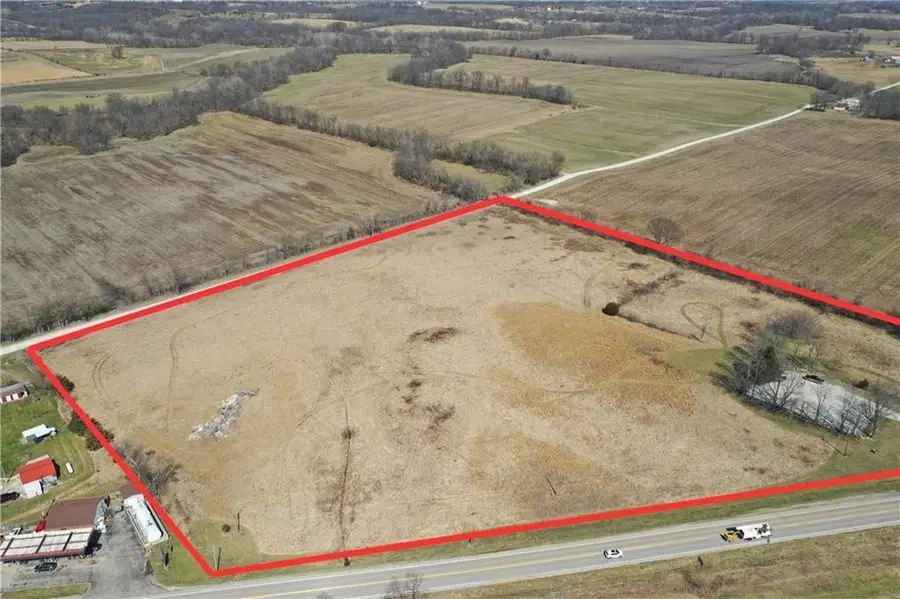 37682 10 Highway, Richmond, MO 64085 - #2