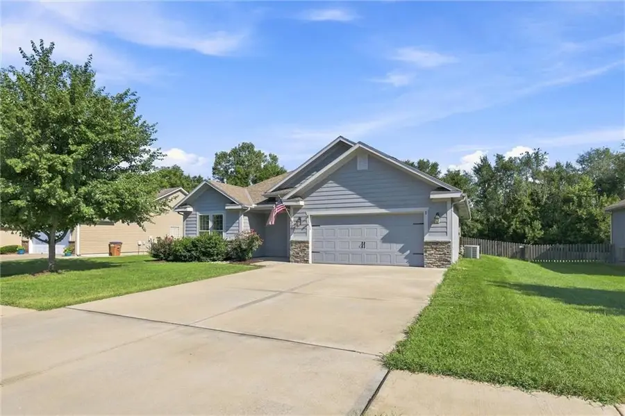 308 E Olive Street, Raymore, MO 64083 - #3