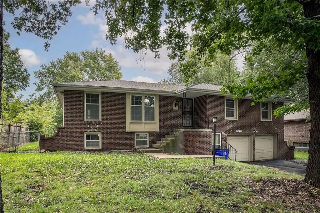 12837 Sycamore Avenue, Grandview, MO 64030 - #1