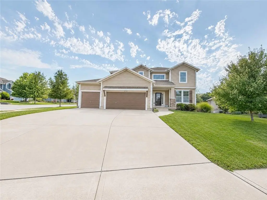 2298 W Hazelwood Street, Olathe, KS 66061 - #1