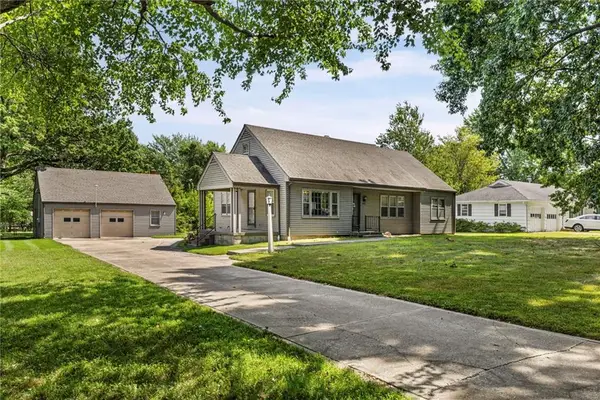 12811 10th Street, Grandview, MO 64030