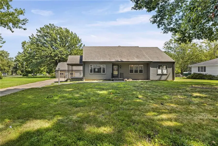 12811 10th Street, Grandview, MO 64030 - #3