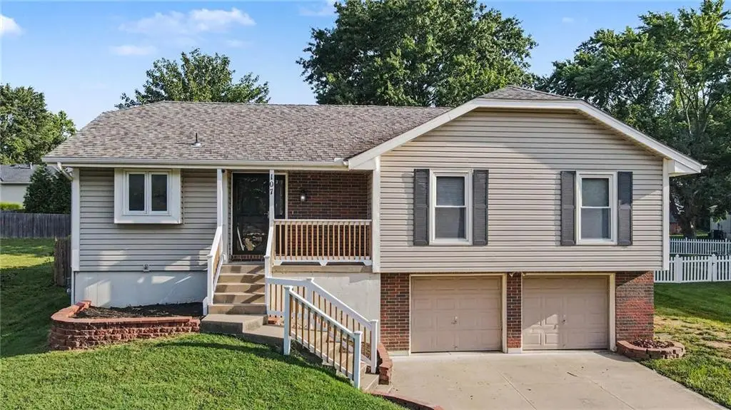 107 NW Leann Drive, Blue Springs, MO 64014 - #1