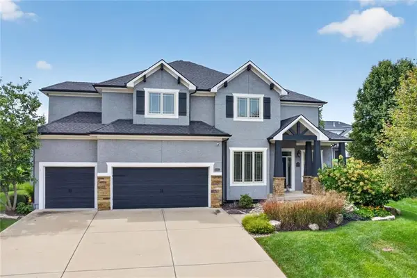 16805 Bluejacket Street, Overland Park, KS 66221