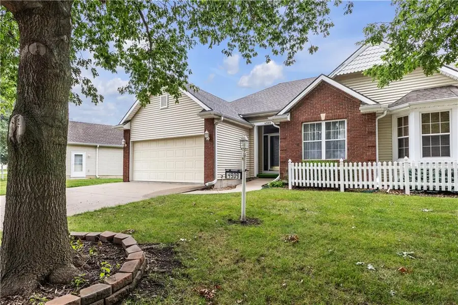 4909 Ashbey Drive, Saint Joseph, MO 64506 - #3