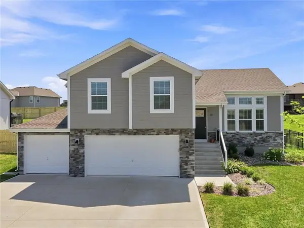 800 Wright Street, Pleasant Hill, MO 64080