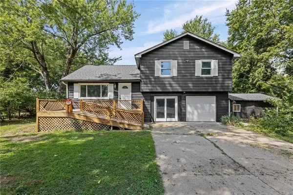 3402 N 70th Street, Kansas City, KS 66109