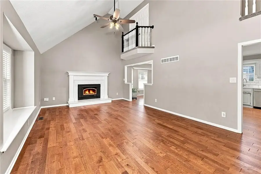 820 SE 11th Terrace, Lees Summit, MO 64081 - #2