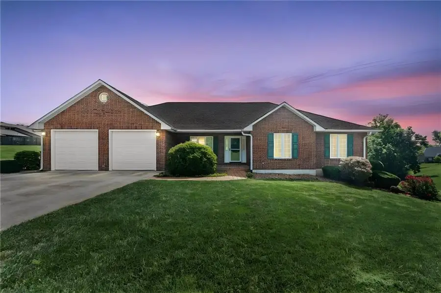 111 Walnut Drive, Carrollton, MO 64633 - #3