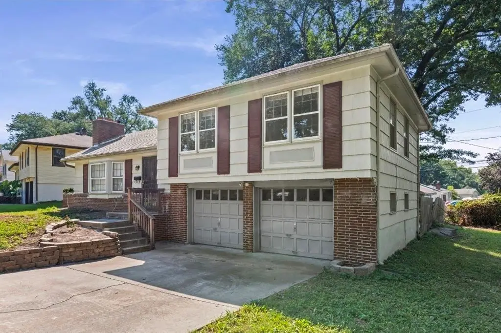 9503 E 80th Terrace, Raytown, MO 64138 - #1