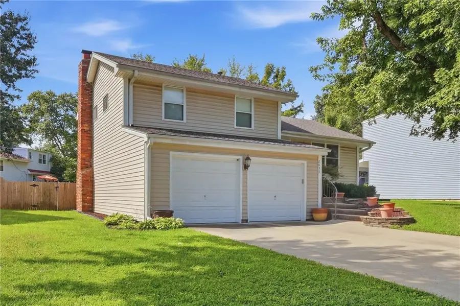 2033 E Wyandotte Street, Olathe, KS 66062 - #2