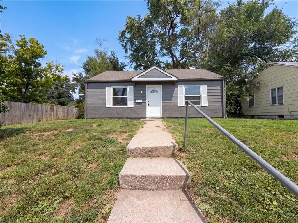 4770 Woodend Avenue, Kansas City, KS 66106 - #1