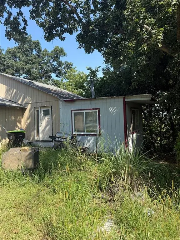 8202 E Shady Tree Lane, Freeman, MO 64746 - #1
