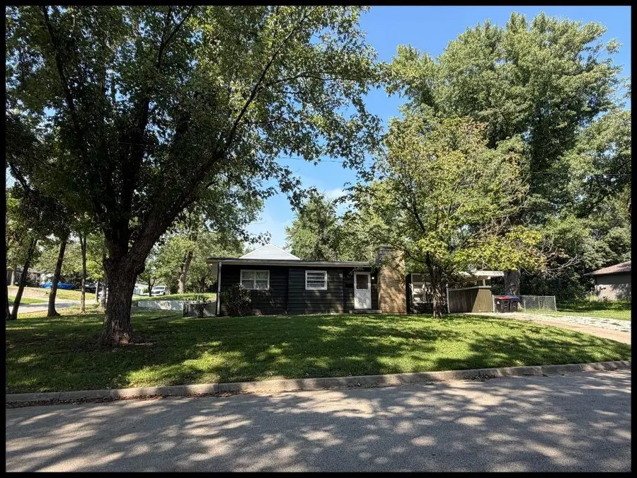 901 Anderson Street, Warrensburg, MO 64093 - #3