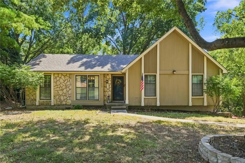 11309 W 99th Street, Overland Park, KS 66214 - #1