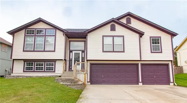 908 SE 14th Street, Lee's Summit, MO 64081