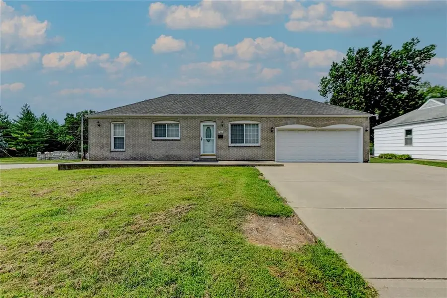 218 SW Opal Drive, Lees Summit, MO 64081 - #2