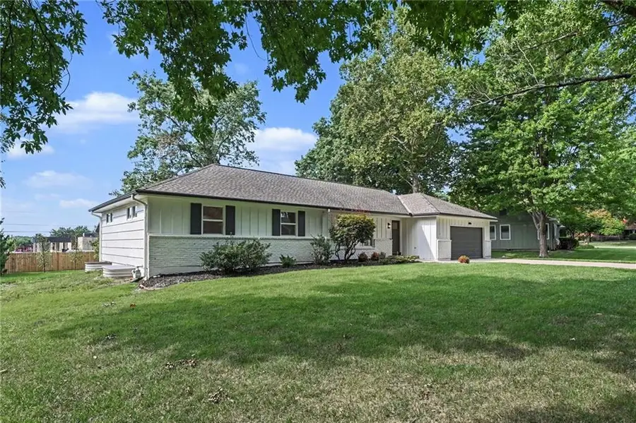 3515 W 93rd Street, Leawood, KS 66206 - #3