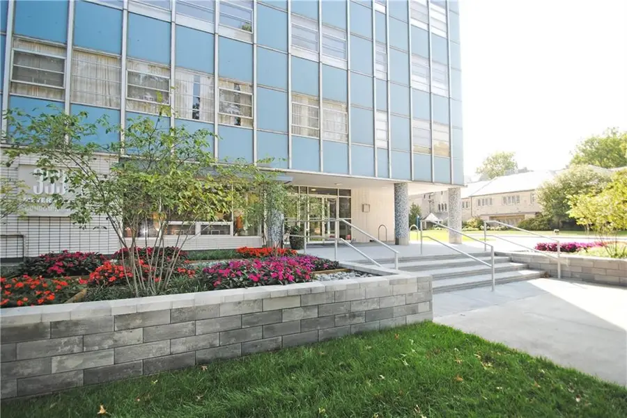 333 W Meyer Boulevard #312, Kansas City, MO 64113 - #2