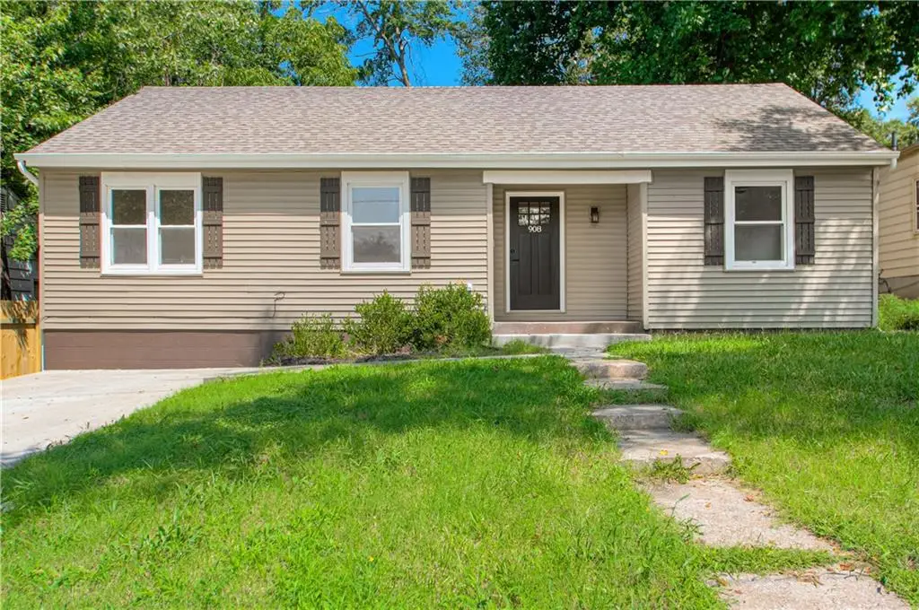 908 NE 44th Street, Kansas City, MO 64116 - #1