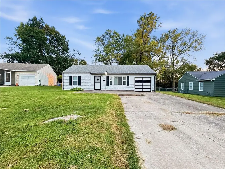 505 NE 67th Terrace, Gladstone, MO 64118 - #3