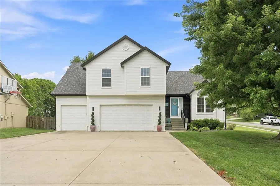 2305 SW Pheasant Trail, Lees Summit, MO 64082 - #2