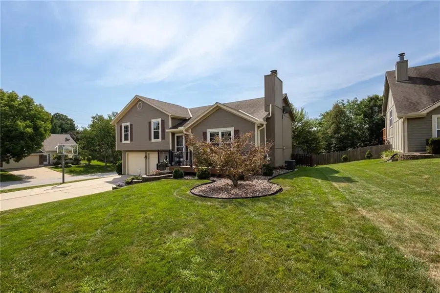 128 SW Tess Court, Lees Summit, MO 64081 - #2