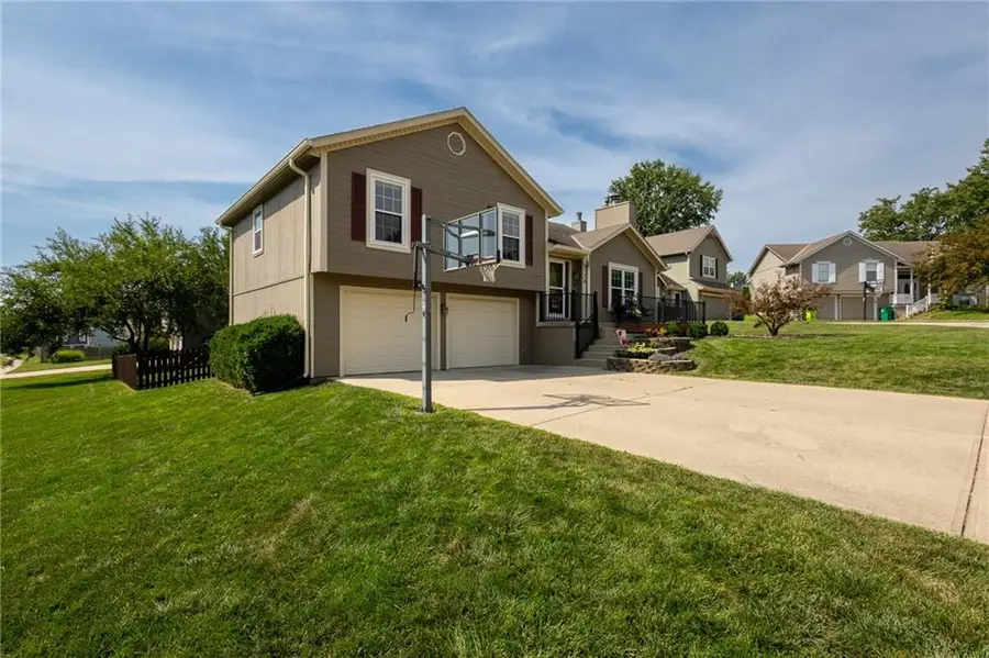 128 SW Tess Court, Lees Summit, MO 64081 - #3