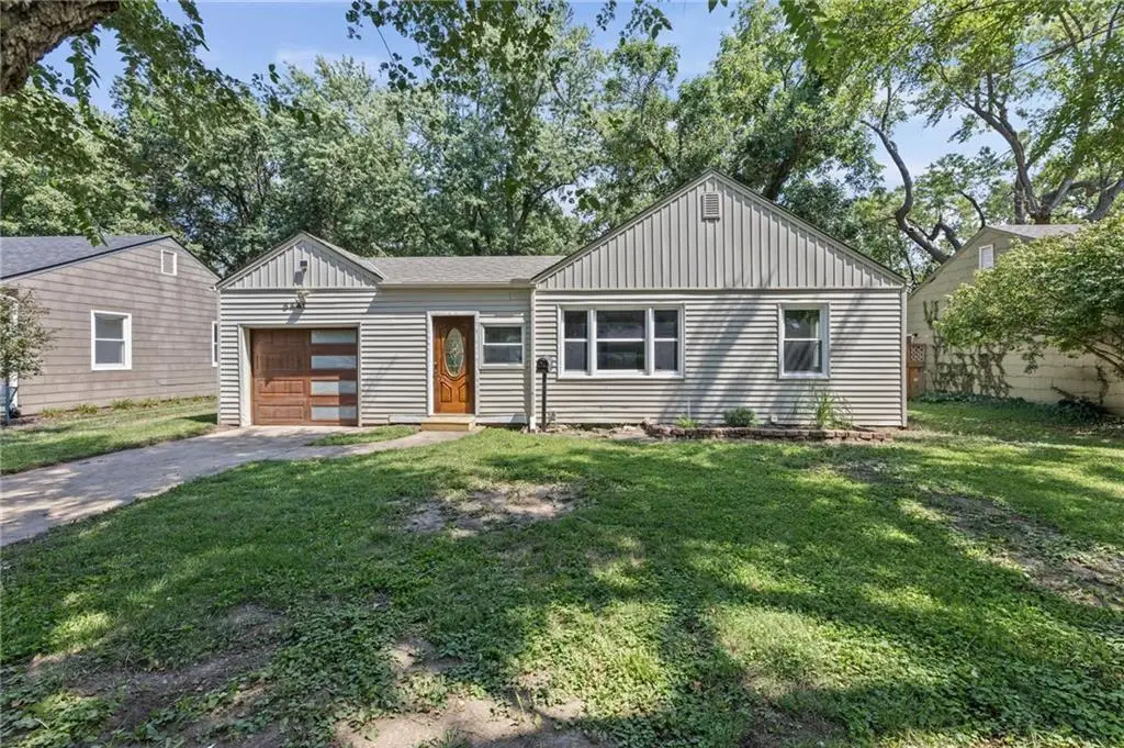 5441 Cedar Street, Roeland Park, KS 66205 - #1