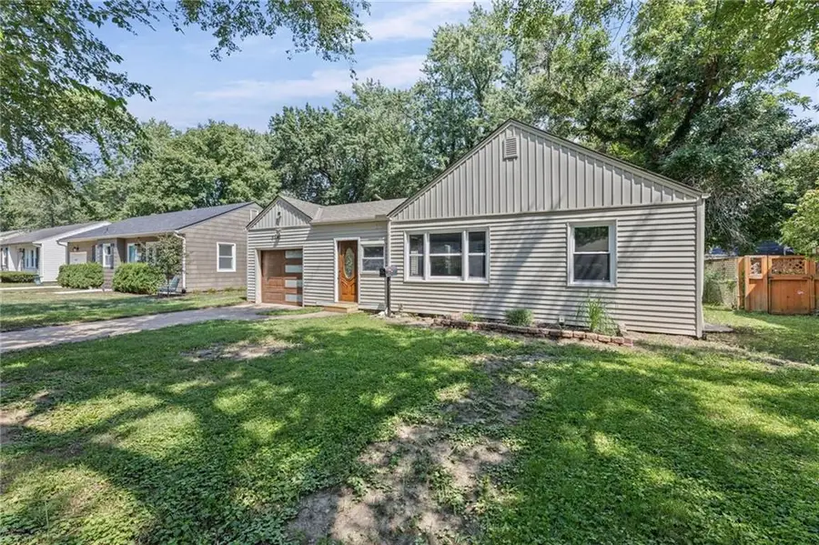 5441 Cedar Street, Roeland Park, KS 66205 - #2
