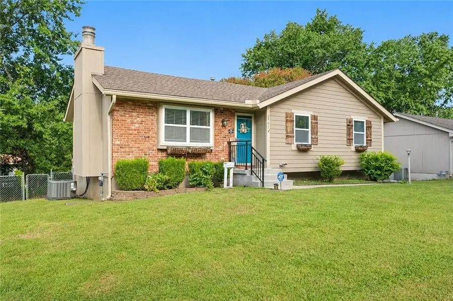 2901 SE 3rd Street, Blue Springs, MO 64014 - #2