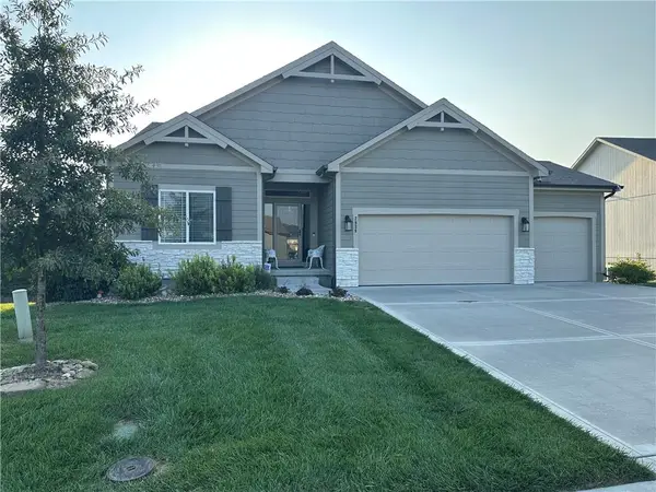 2938 SW Arboridge Drive, Lee's Summit, MO 64082