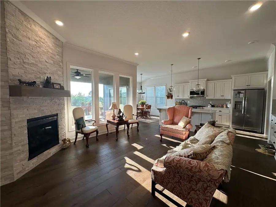 2938 SW Arboridge Drive, Lees Summit, MO 64082 - #3