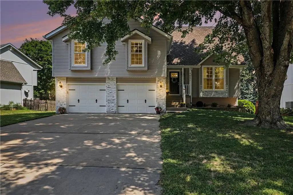 4051 SW Clipper Lane, Lees Summit, MO 64082 - #1