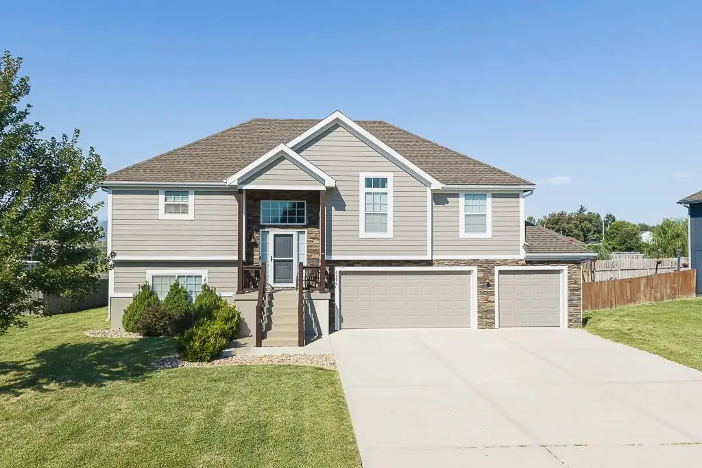 6996 141st Street, Basehor, KS 66007 - #1